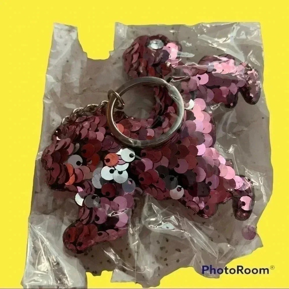 Dog Shaped Key Chain For any young Childers backpack to - Picture 2 of 2